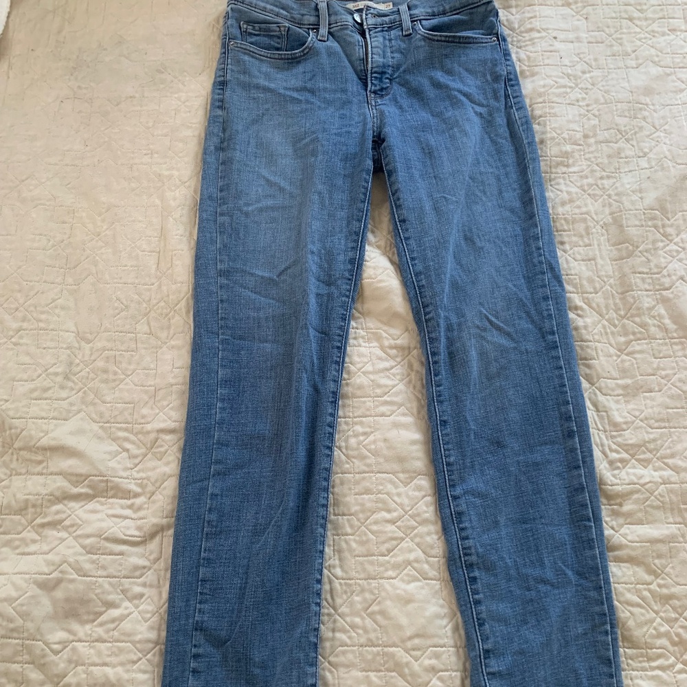 Levis shaping slim jeans